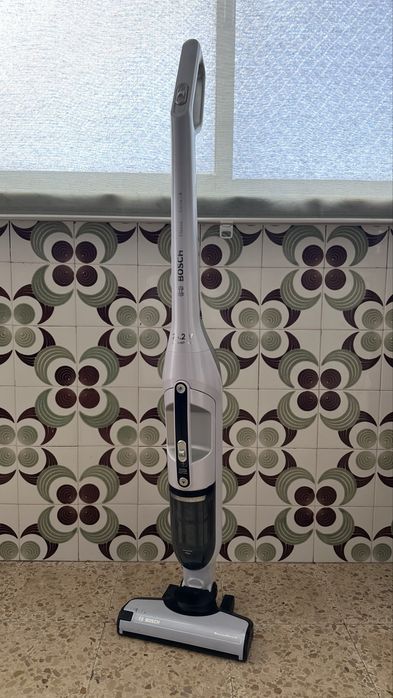 Aspirador vertical Bosch