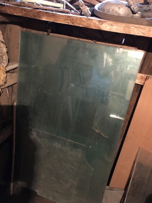 Стекло для окон 130 на 80 (4 мм)