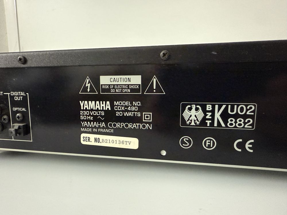 Leitor de CDa Yamaha CDX-490