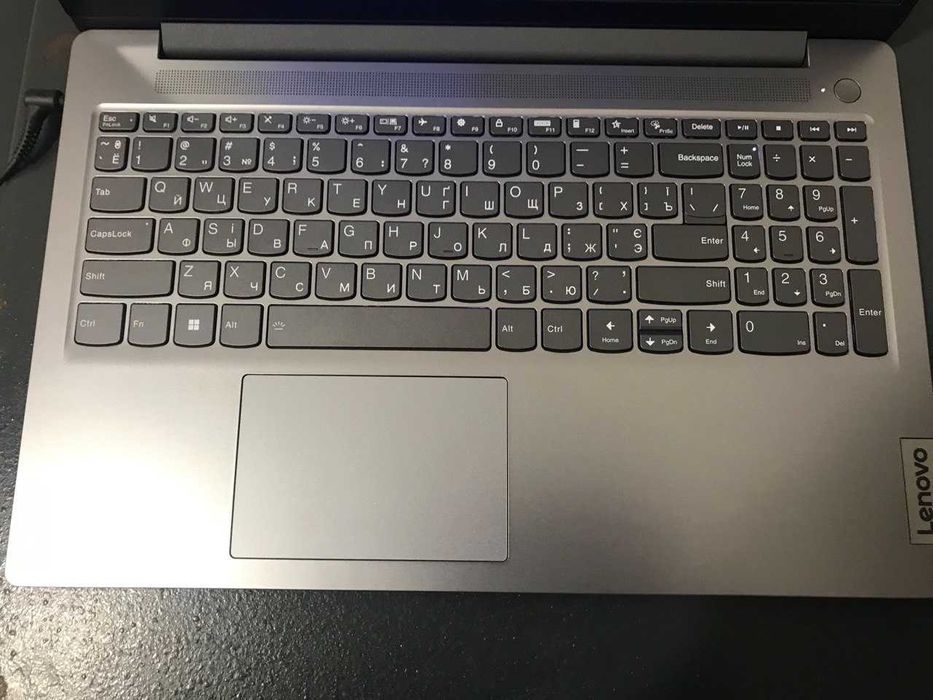 Ноутбук LENOVO IdeaPad Slim 3 15IAN8 (новий)