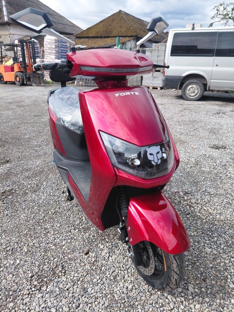 Forte 1800w Електроскутер