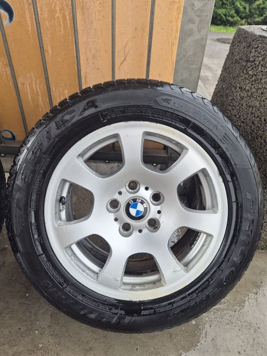 Felgi z oponami zimowymi do BMW r16