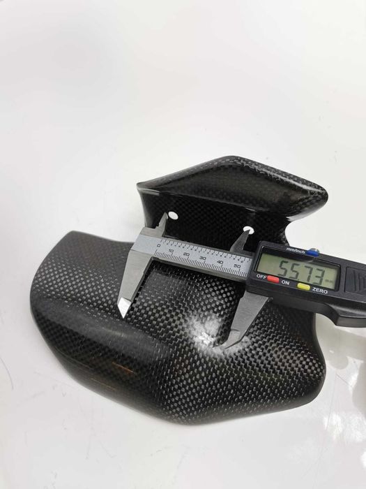 Ducati Monster 400 620  Orginalna Osłona Carbonowa  NOWA