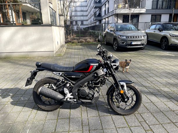 Motocykl Yamaha XSR 125 czarny