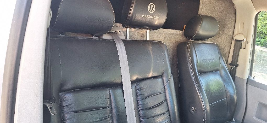 Volkswagen Transporter T5 caly na części
