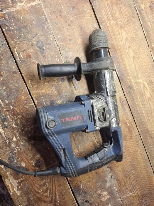 Продам перфоратор темп