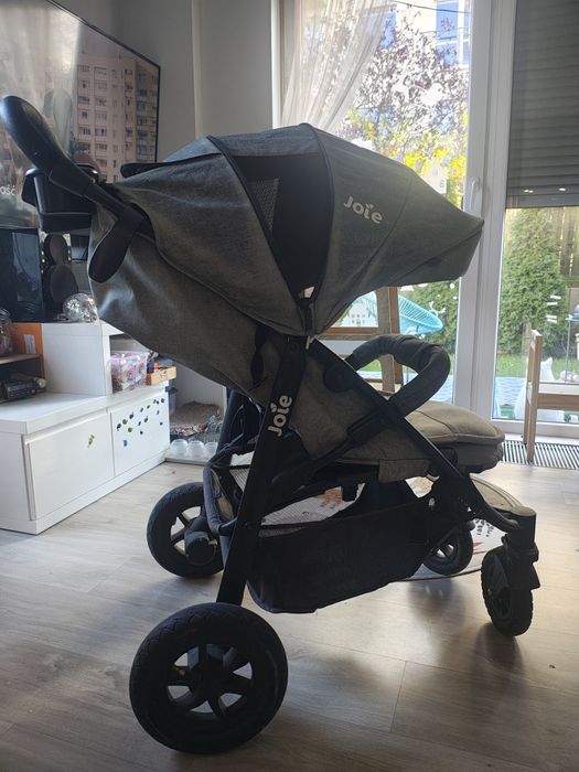 Wózek spacerowy Joie