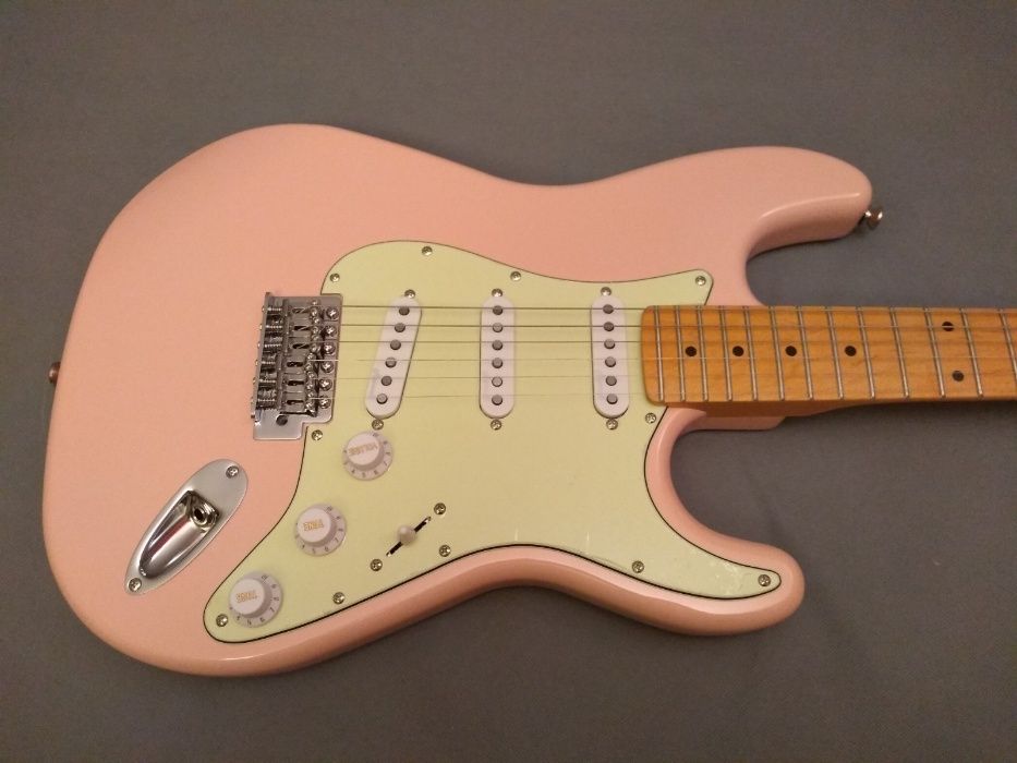 Gitara elektryczna Harley Benton ST-62 Shell Pink typ Stratocaster