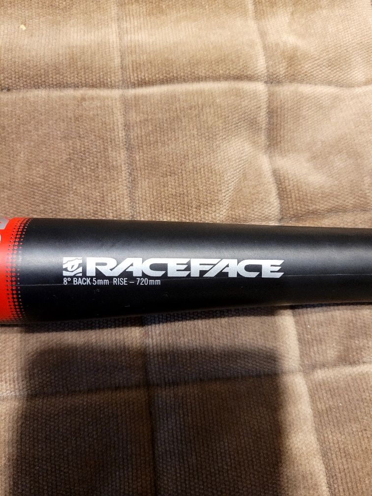 Kierownica Race Face NEXT Carbon 720mm, 31,8mm