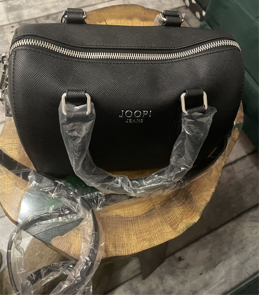 Torba skórzana, Torebka kuferek Joop! Saffiano jeans