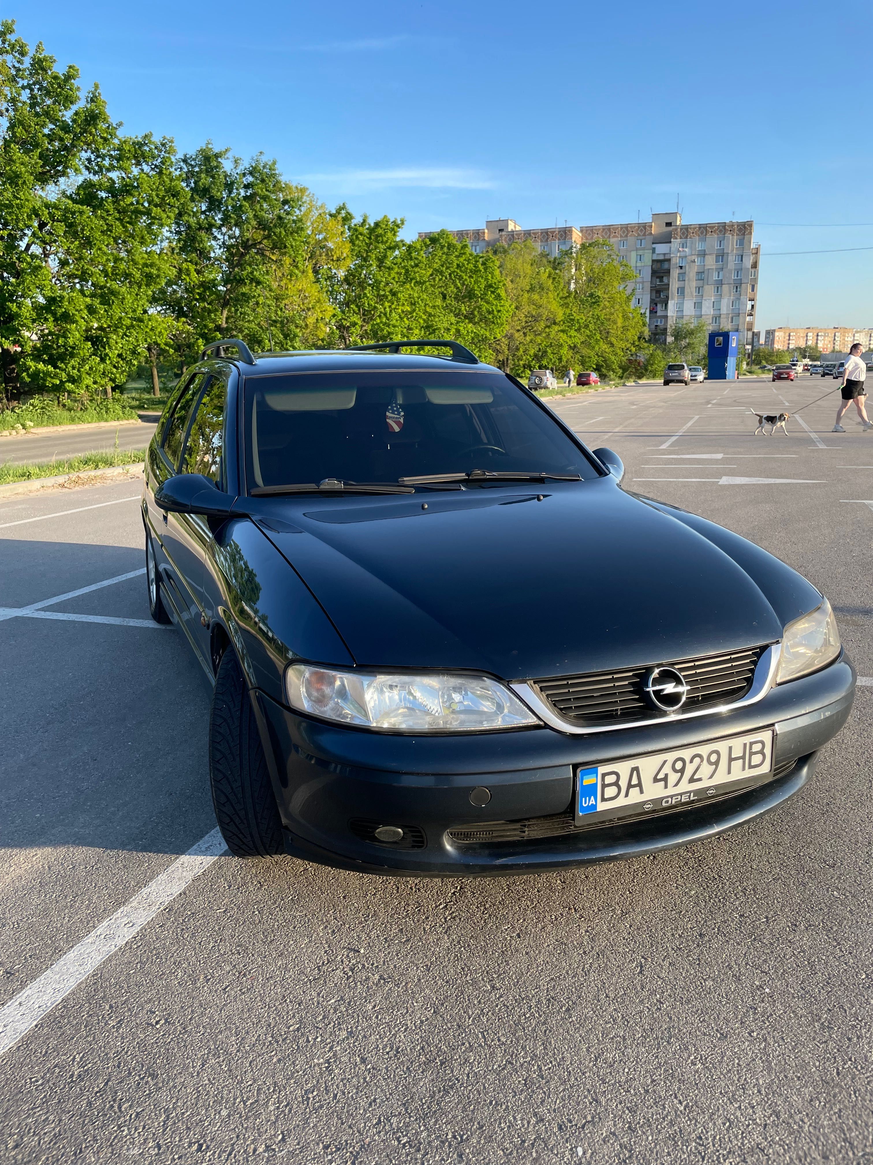 Opel Vectra B 2000р 2.2