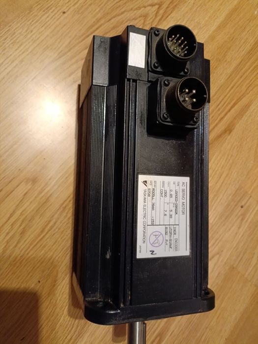 Yaskawa USAGED 09A22K servomotor Haas