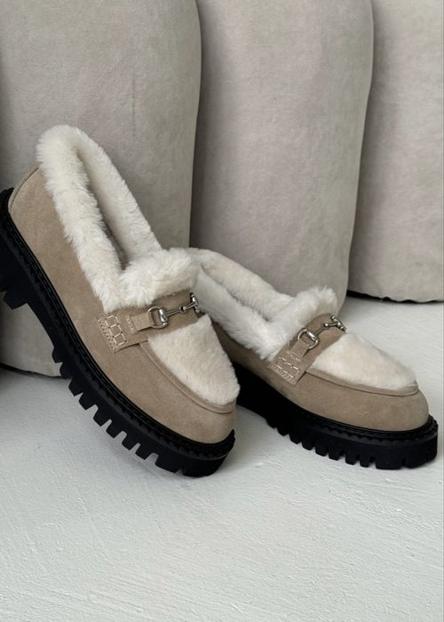 Жіночі лофери на овчині 36-23.5 см