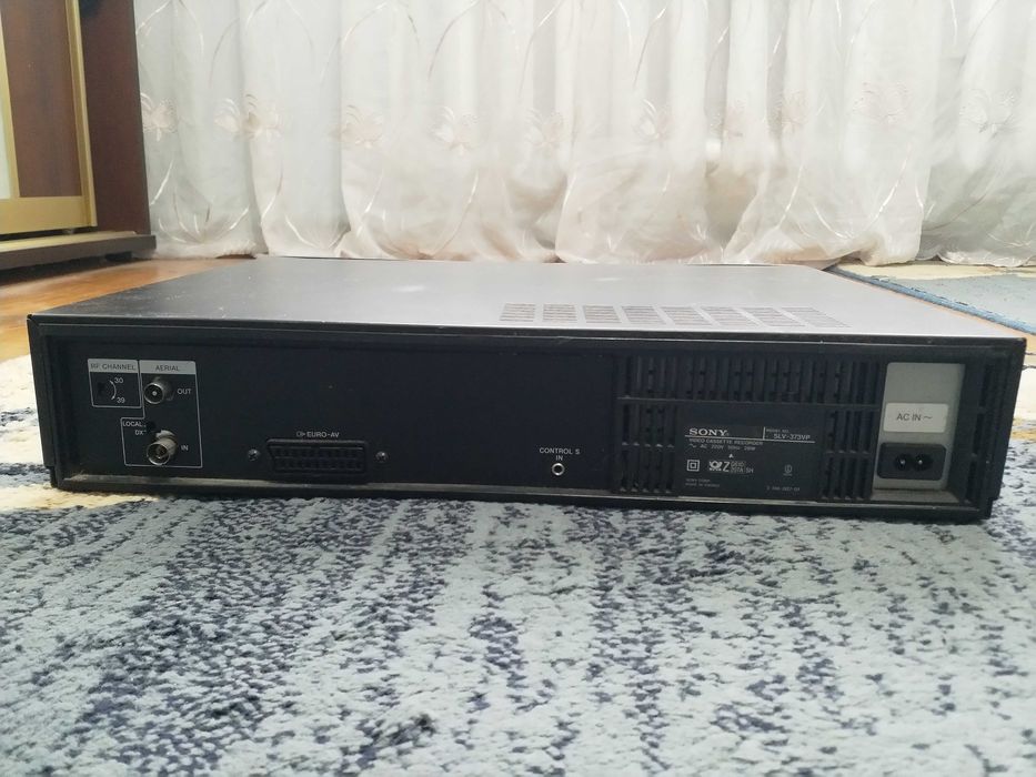 Відеомагнітофон VHS Sony