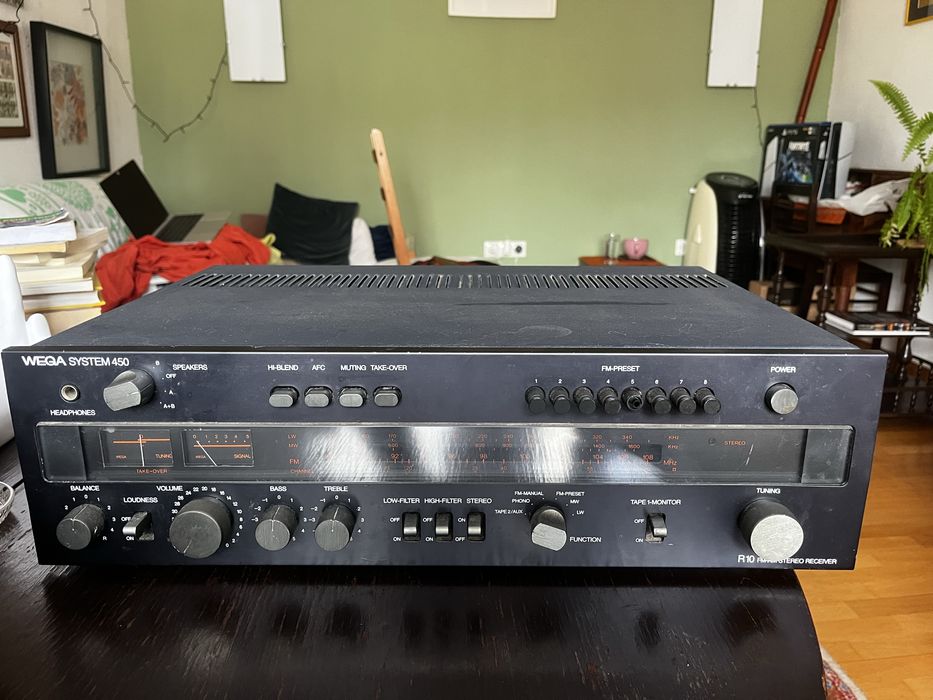 Wega System 450, antiguidade, com 2 caixas de som Magnat