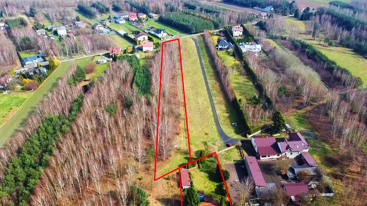 Klimatyczna Działka Siedliskowa z Garażem i Domkiem - 6044 m2