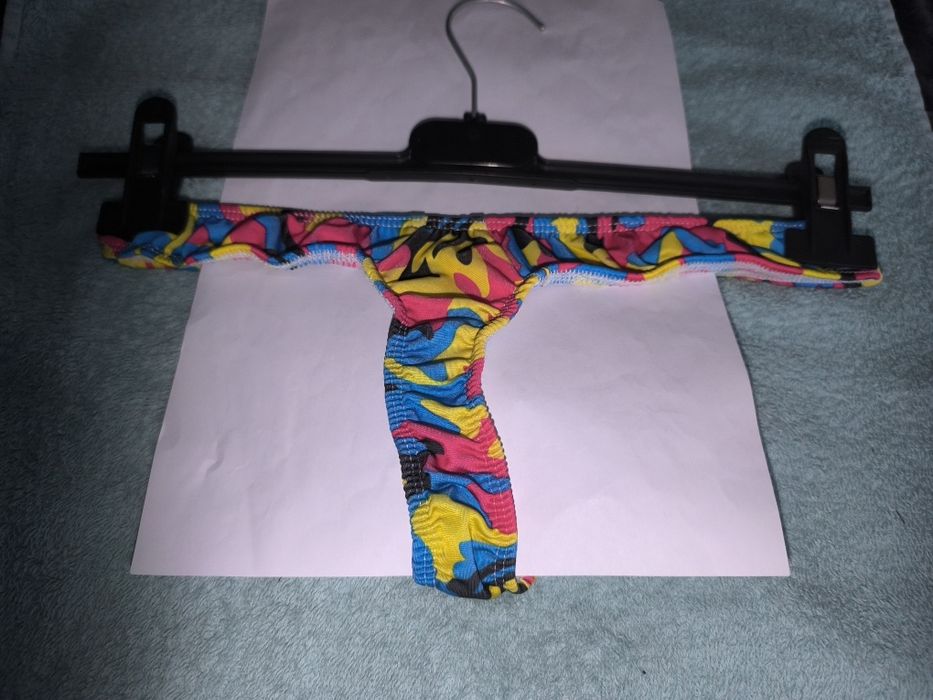 Stringi męskie push up