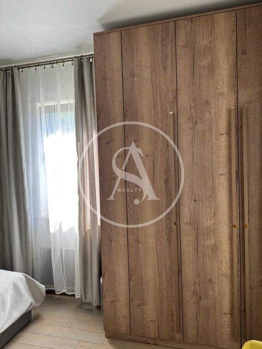 Сучасний будинок в котеджному містечку в Карпатах Славське (Славсько)