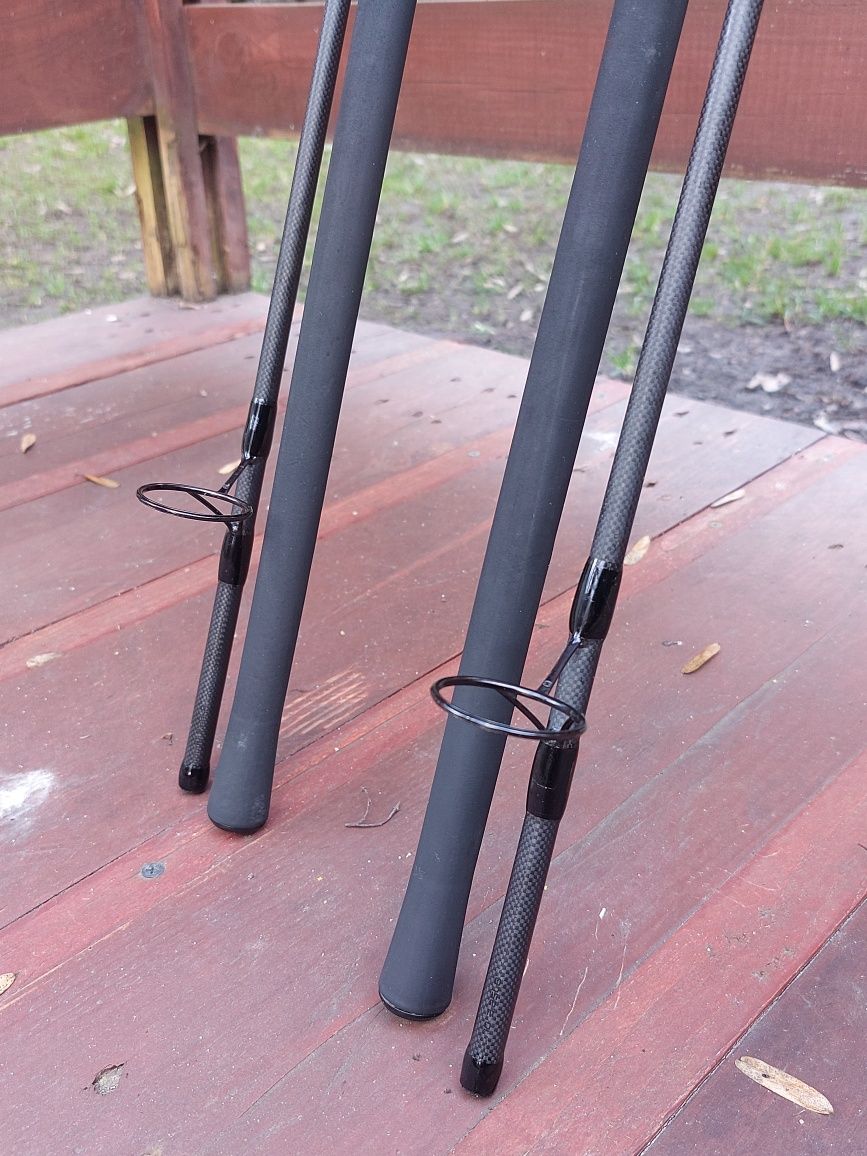 2 x Wędki karpiowe Sonik Insurgent 10ft (3m) 3.25lbs na rocznej gwar.