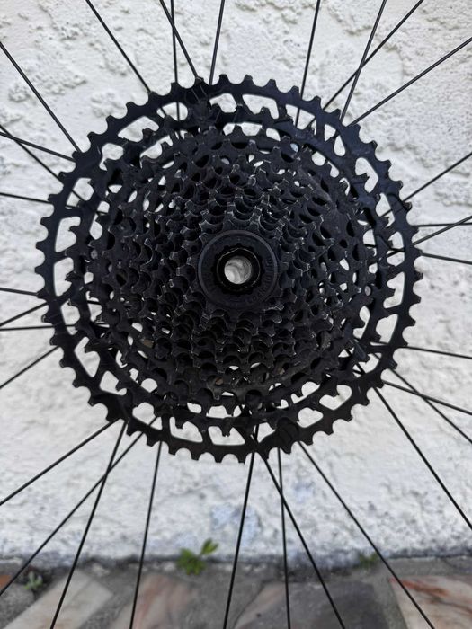 RODAS NOVAS BTT Syncros X-30SE 32H 30mm Tubeless e + material
