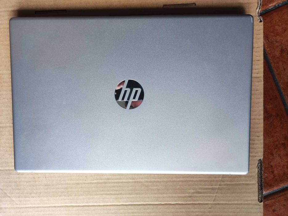 Portátil HP 15.6" FHD i5-1335U 16GB RAM 512Gb Nvme Windows 11