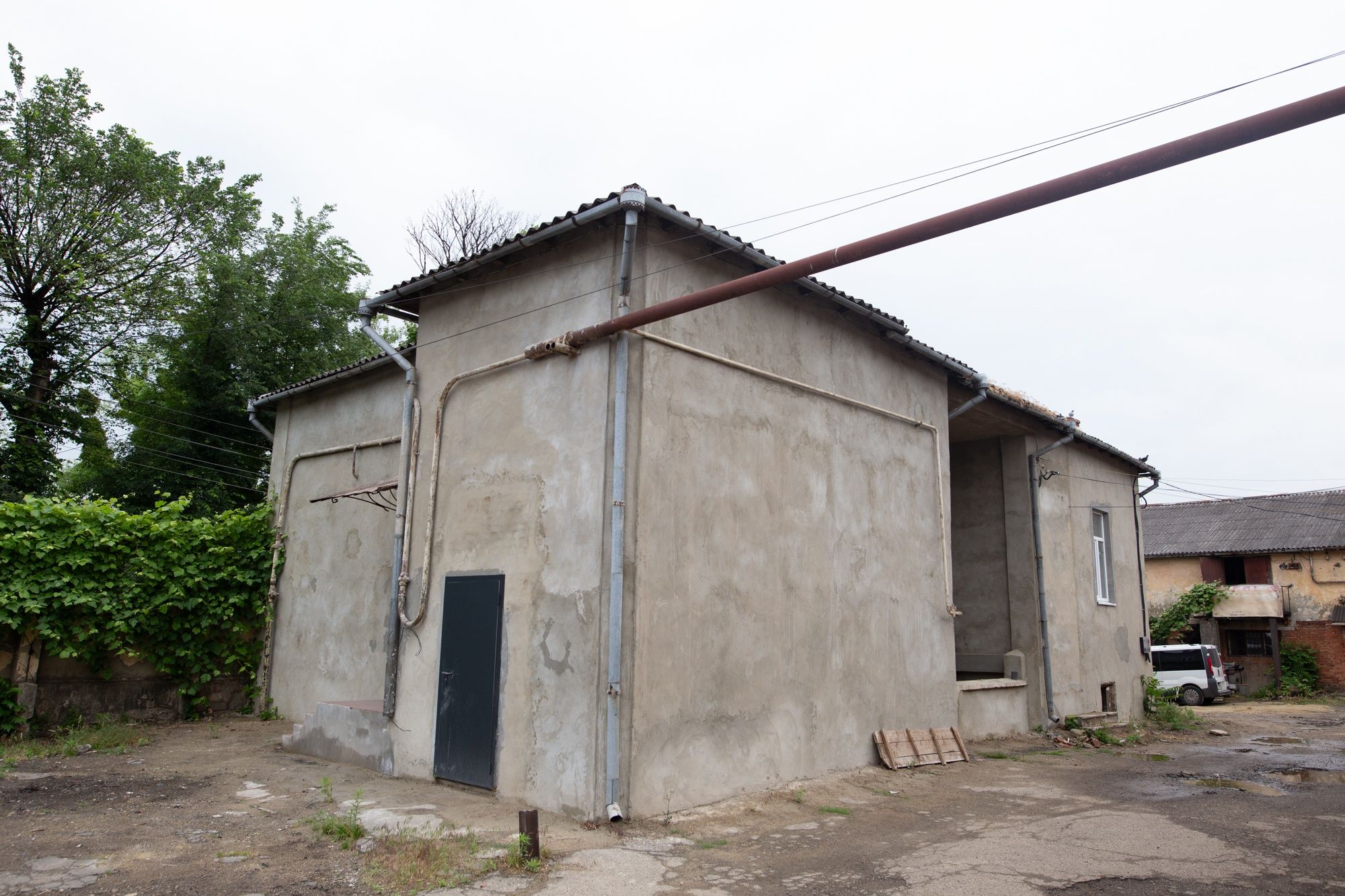 Терміновий продаж складсього виробничого комерційних приміщеня біля ЖД
