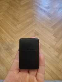 Zapalniczka benzynowa zippo