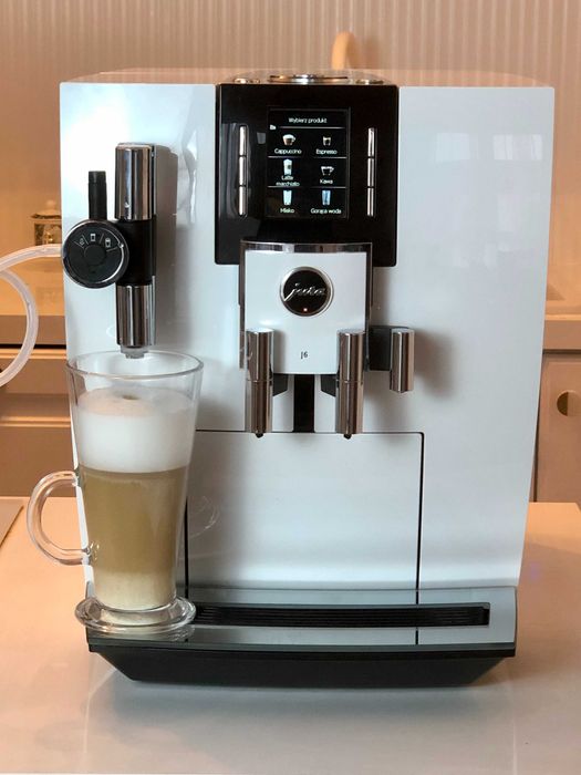 Ekspres Jura J6 Piano White Biała / model: 15165 / Komplet