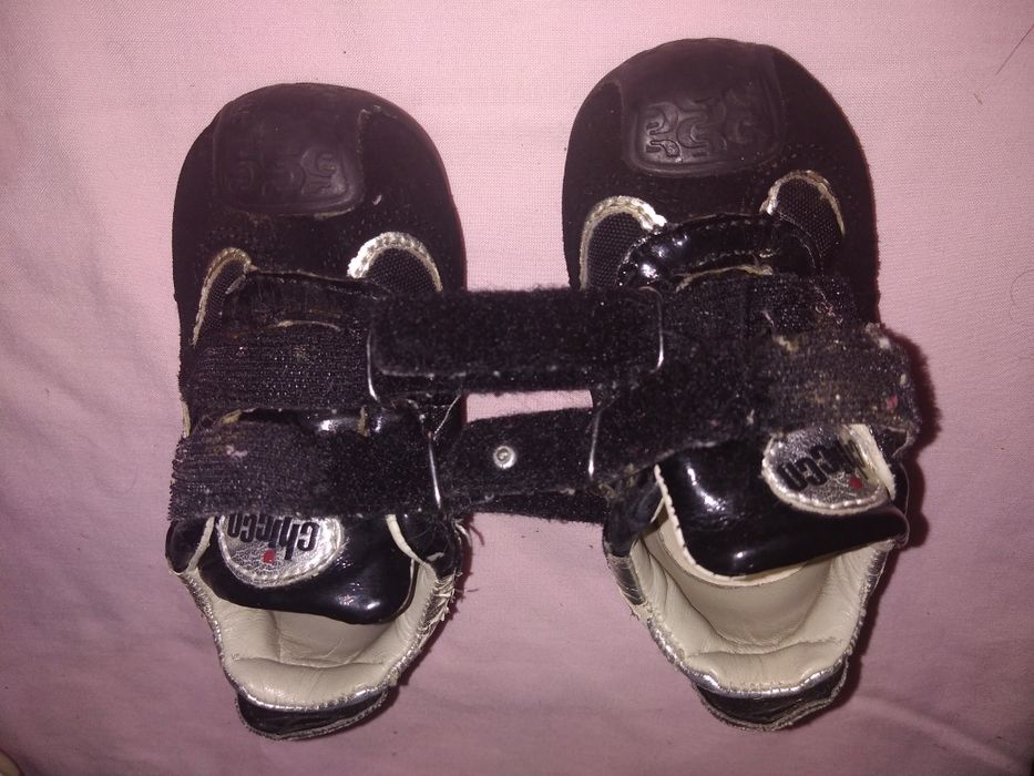 Tenis marca Chico  tam 20 só 6€ estado razoável