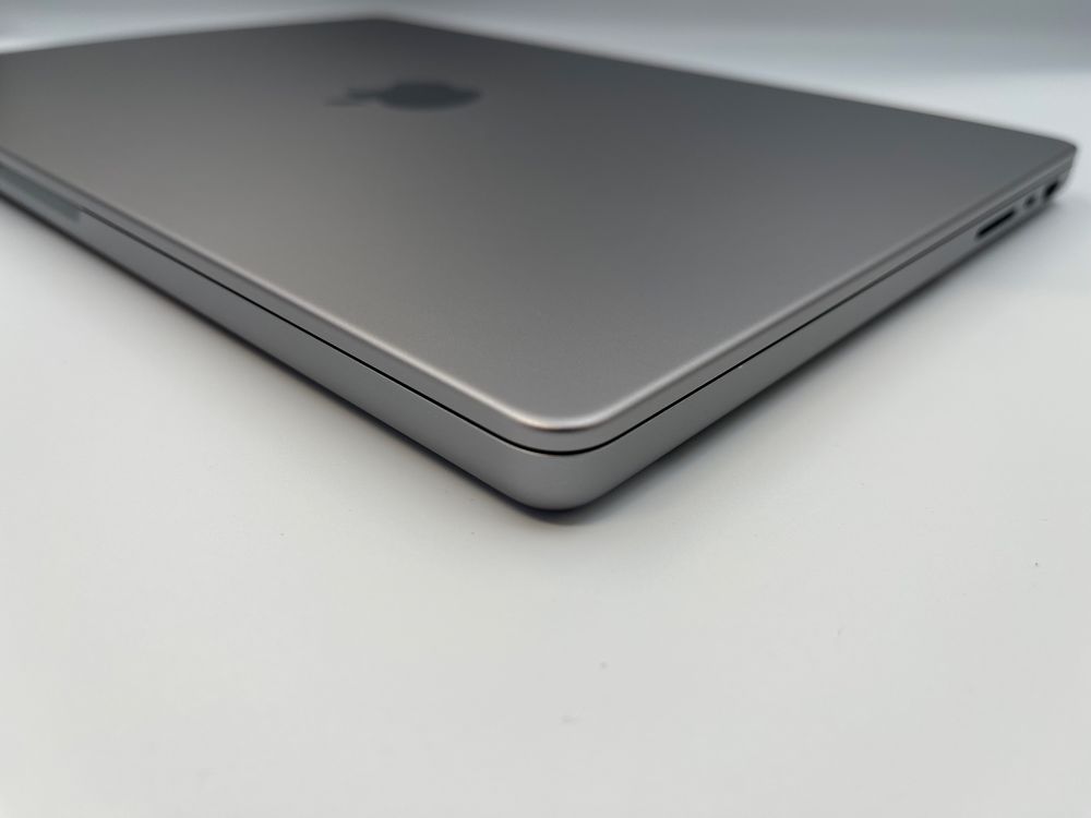 Macbook pro a2442 M1 MAX 32 GB 1 TB 26 cykli