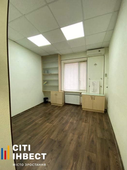 Сдам помещение возле метро Ярослава Мудрого.