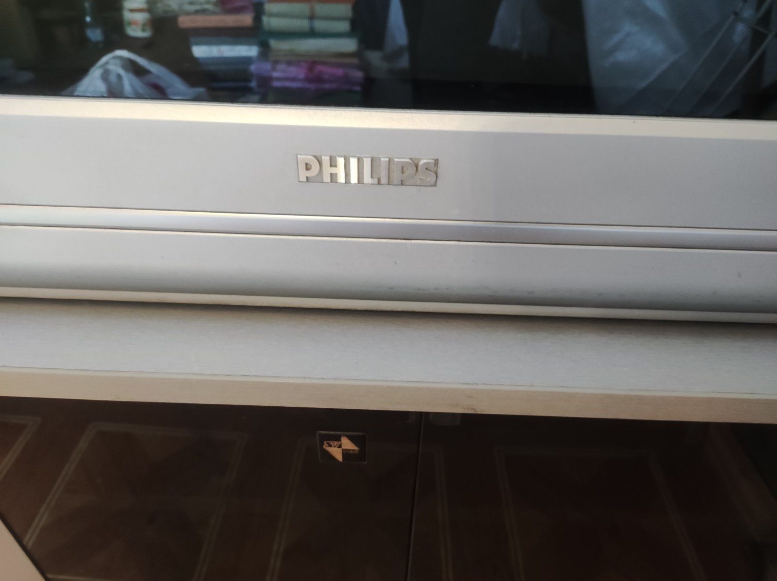 Телевизор Philips 29 С тумбой