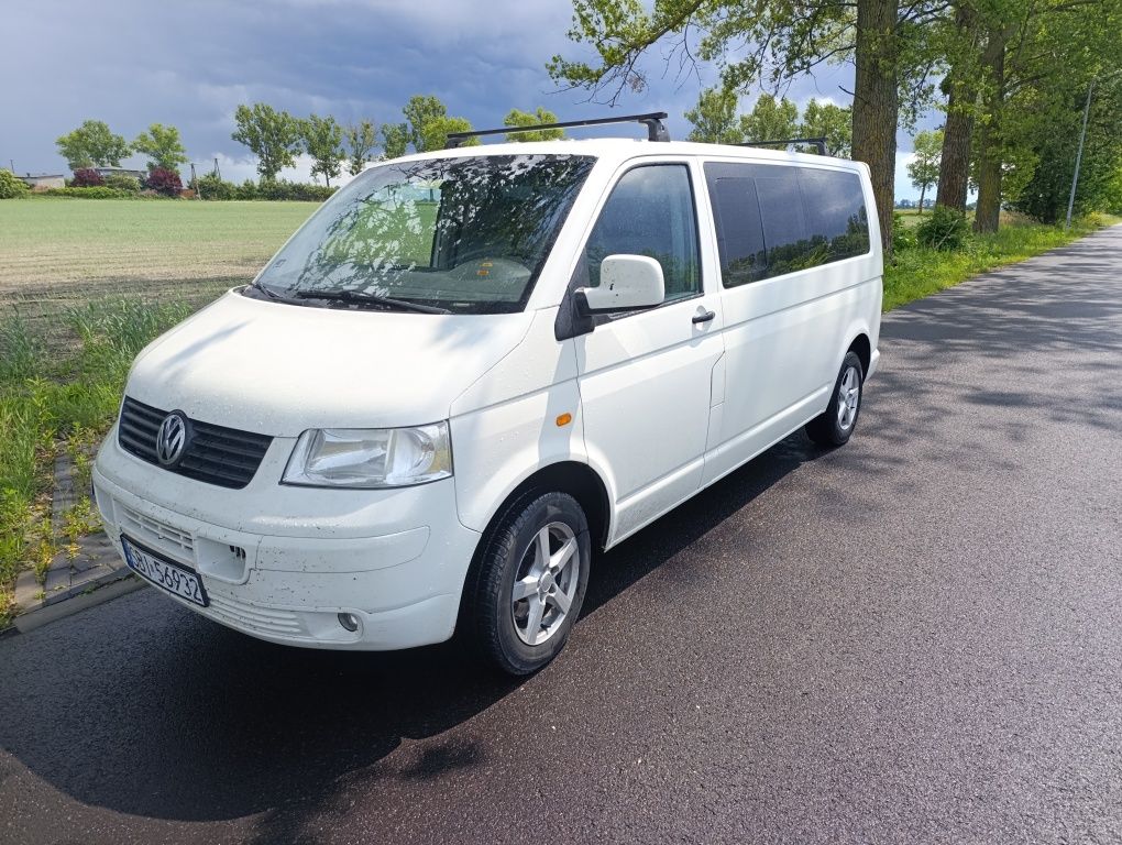 VW T5 Caravelle 9 osób long