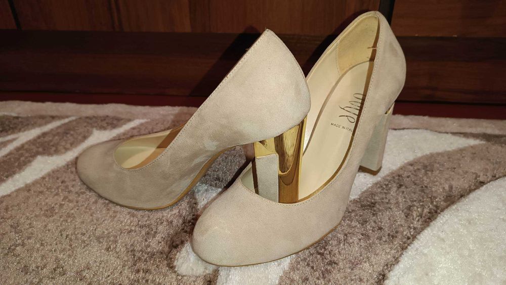 Туфлі замшеві, виробництва Італія