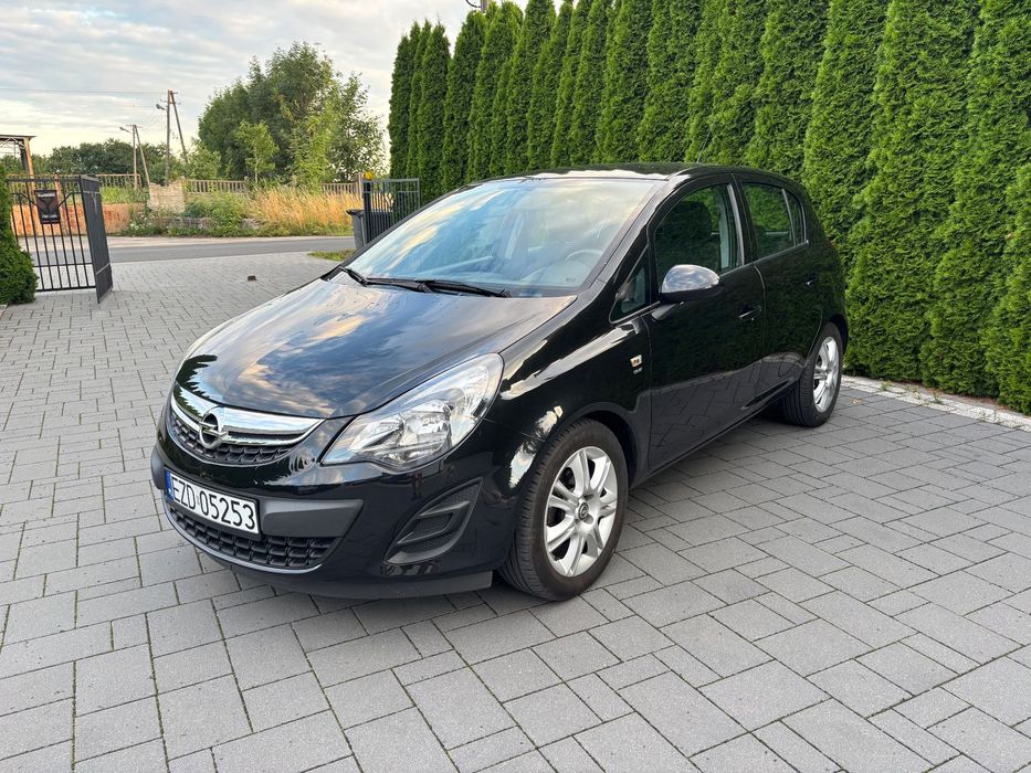 Opel Corsa perła,gotowy do jazdy,klimatyzacja ,stan wzorowy