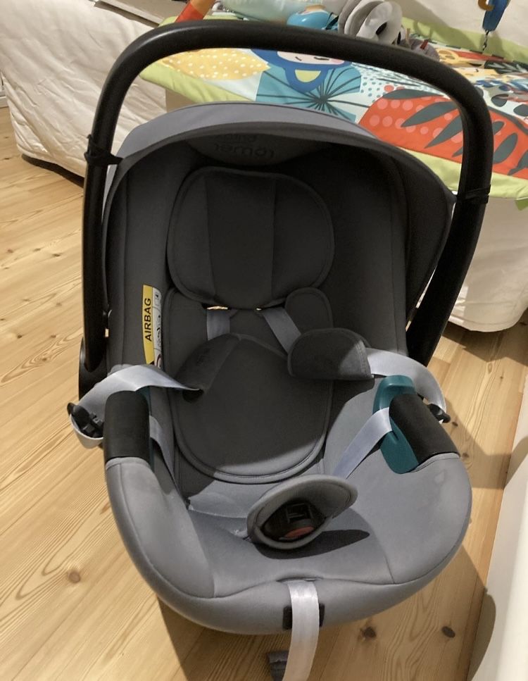 Carrinho e Ovinho Smile 3 Britax Romer (apto para carro)