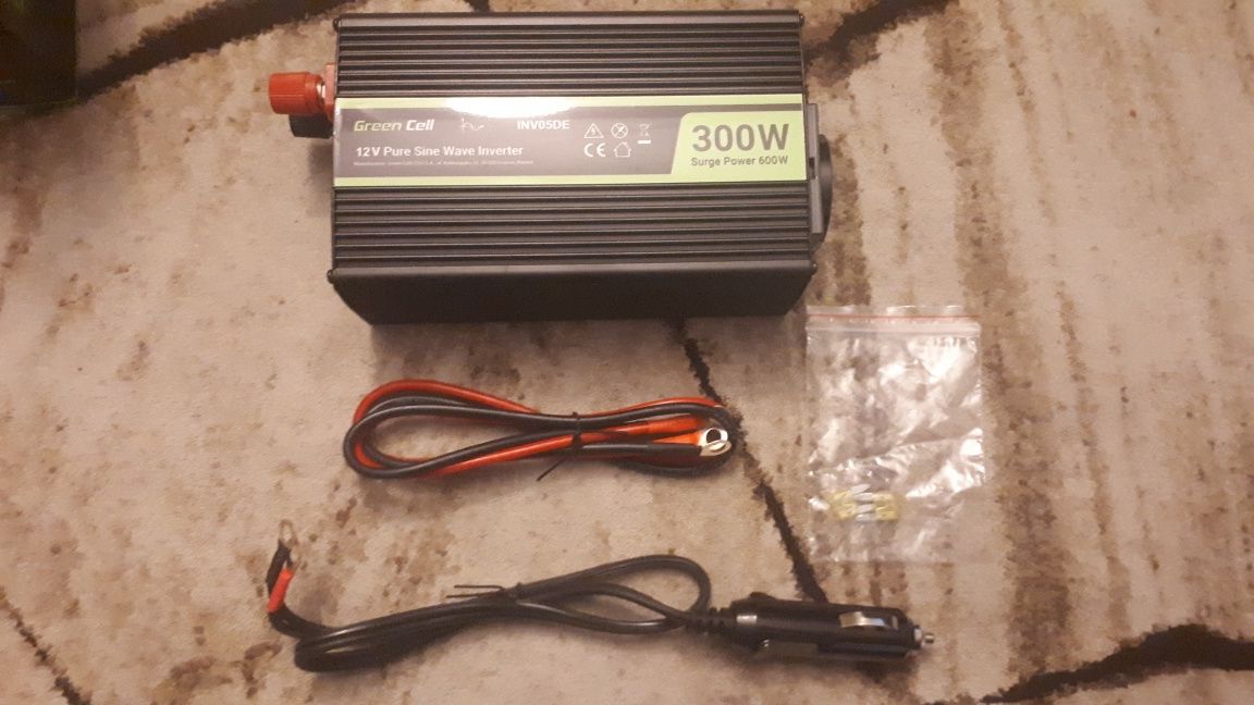 Przetwornica 12V na 230 V 300 W Czysty Sinus . NOWA