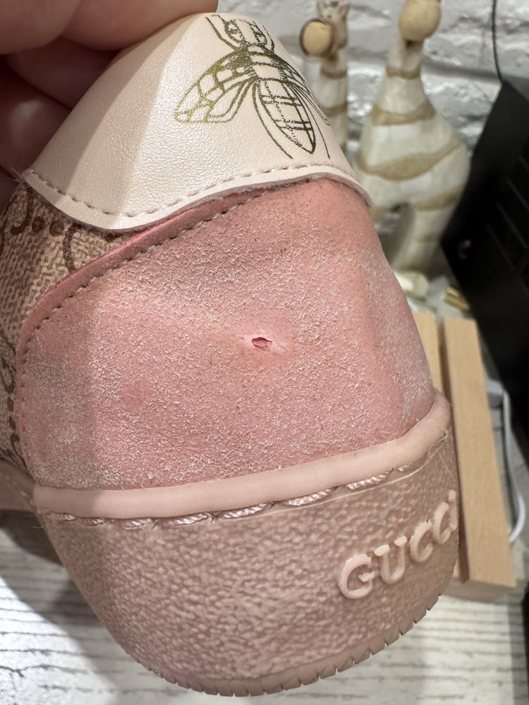 Жіночі кроссівки Gucci