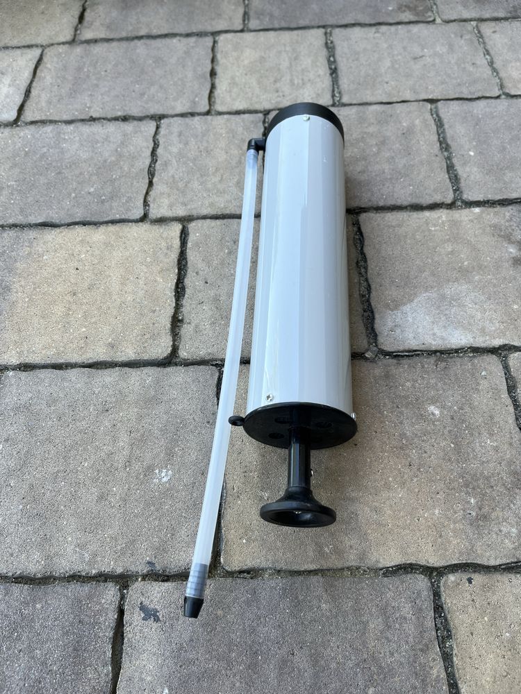 Pompka do przedmuchiwania otworów kotew