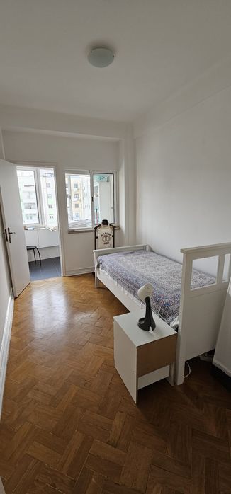 2 Camas solteiro com estrados e colchões