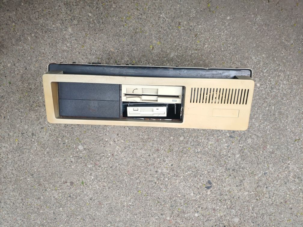 Stary komputer retro XT 386