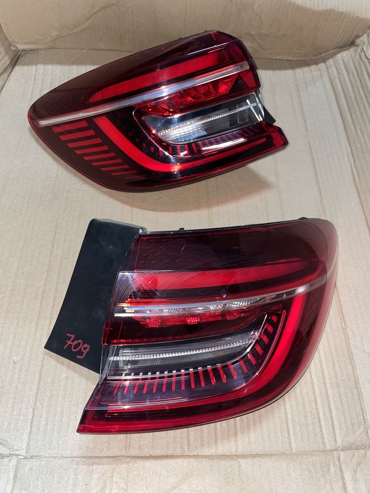 Renault Clio V lampa lampy tył w błotnik