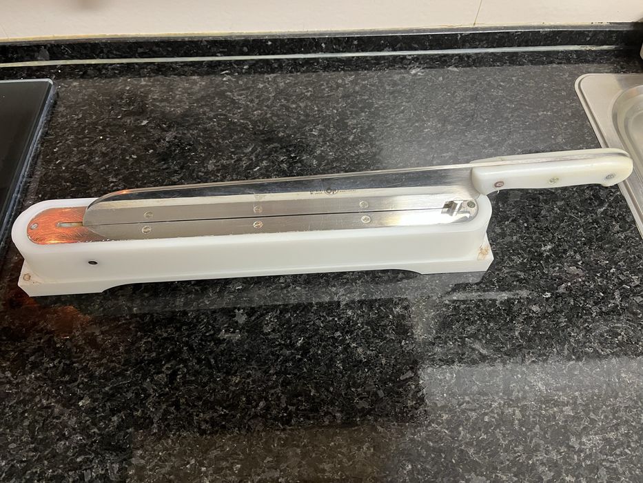 Faca cortar bacalhau