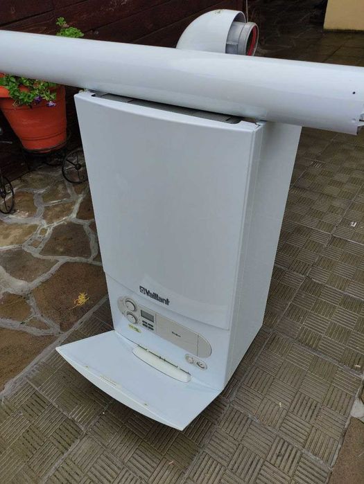 Газовый котел 2х контурный турбированный Vaillant turbo tec plus