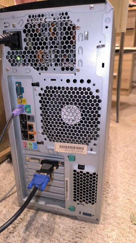 HP xw9400 AMD opteron 2.8 4ddr 120 ssd
