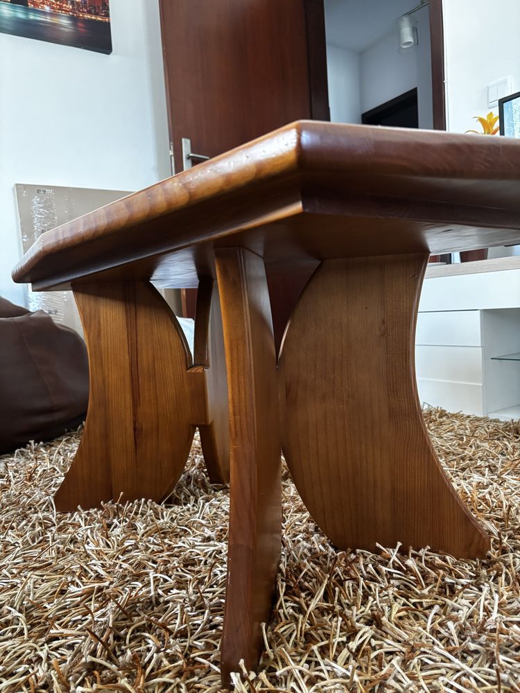 Mesa de centro em madeira