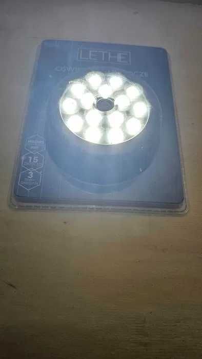 Lampka robocza LETHE 15 LED w zestawie 3 baterie AAA