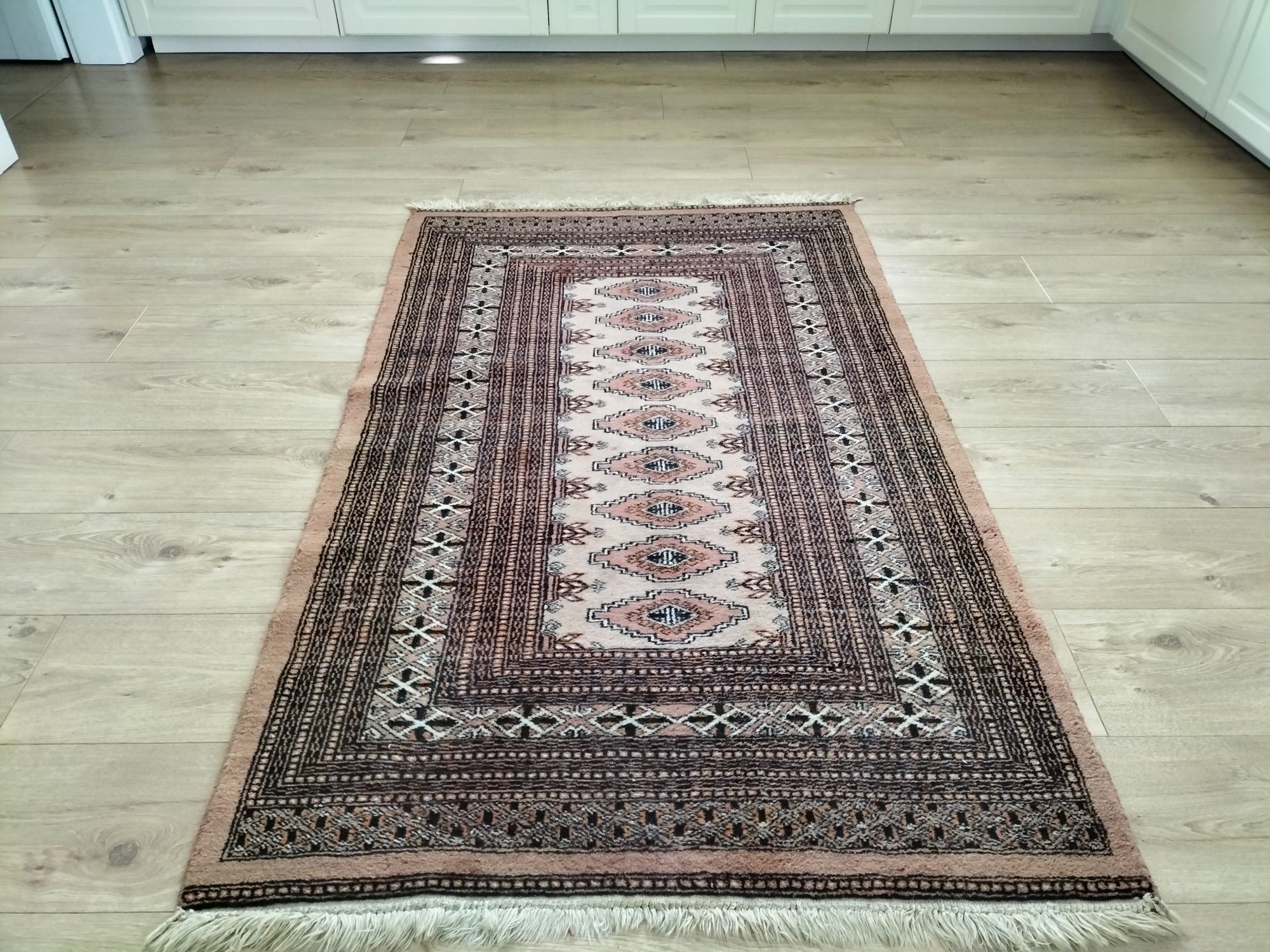 Piękny wełniany ręcznie tkany dywan Bochara 96x160cm