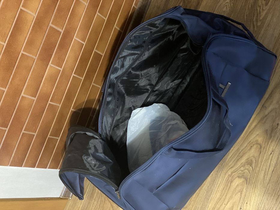 Сумка на коласах, велика валіза на колесах