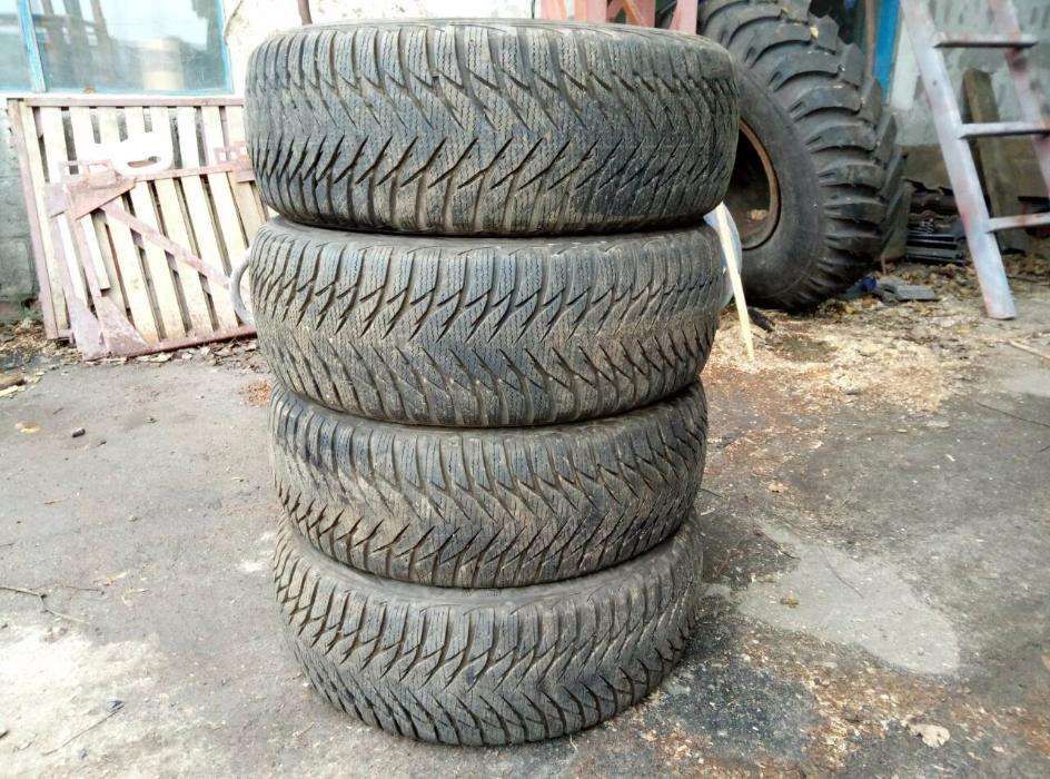 Шина Goodyear Ultra Grip 8 205/55 /16" (M+S)